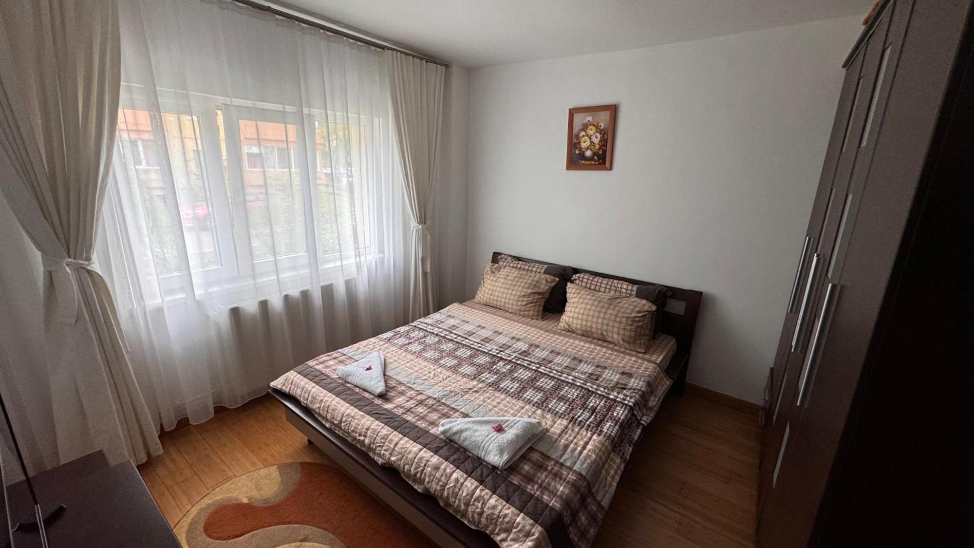 Apartament 3 Camere 奥托佩尼 外观 照片