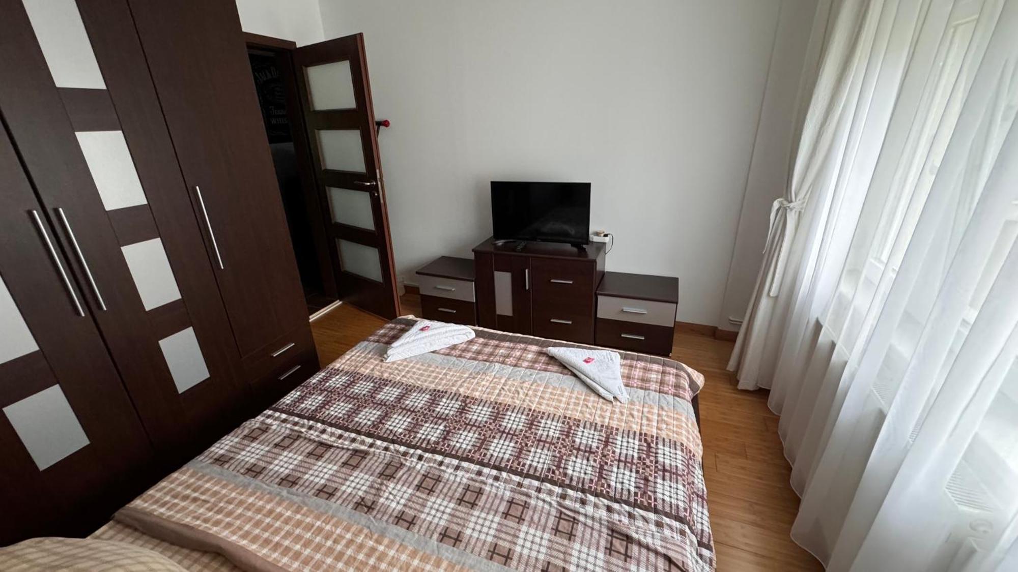 Apartament 3 Camere 奥托佩尼 外观 照片