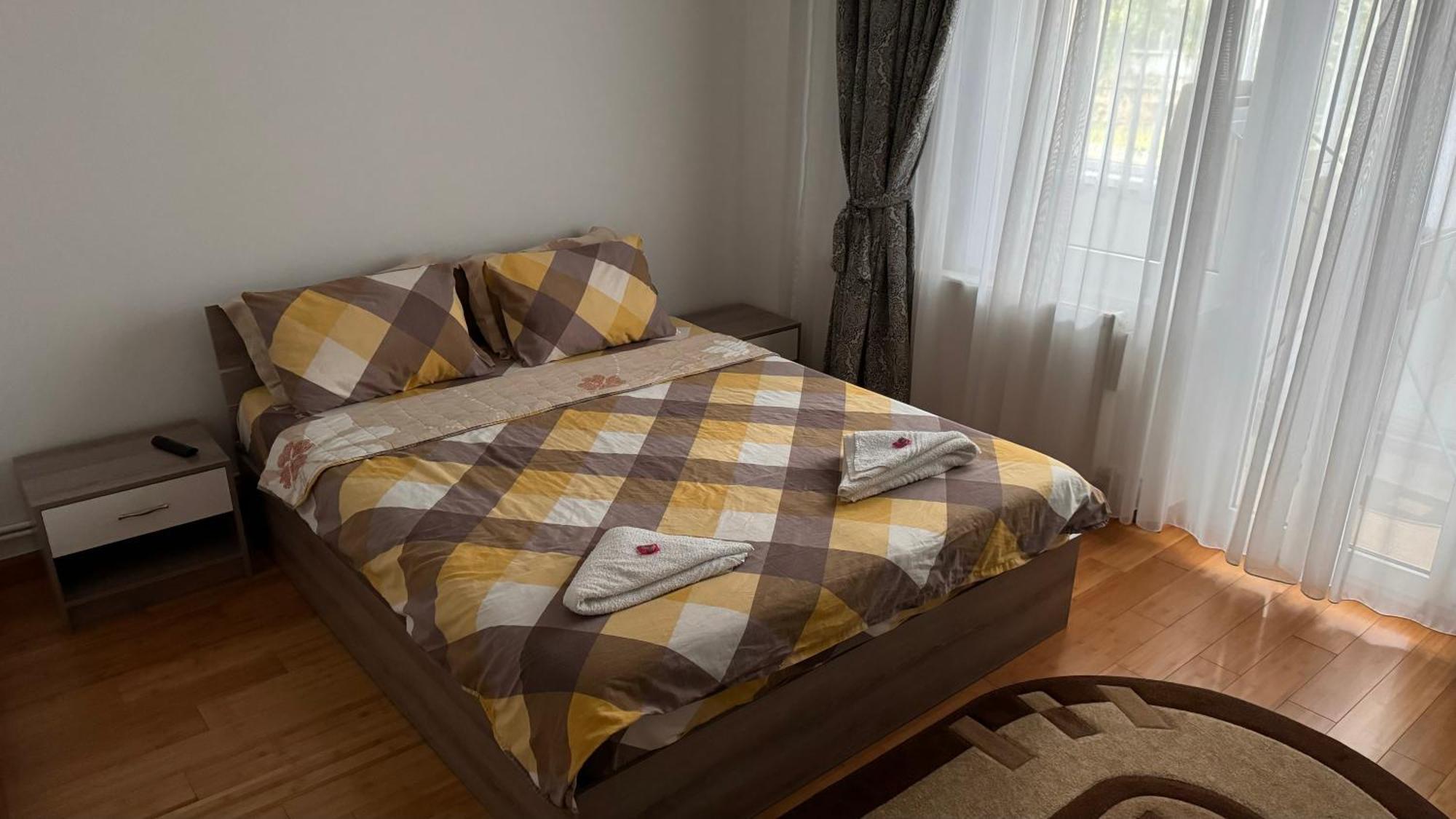 Apartament 3 Camere 奥托佩尼 外观 照片
